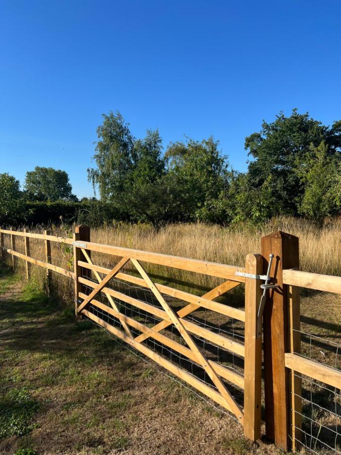 Gorgeous Comfortable Barn With Huge Private Orchard In Quiet Suffolk Location Depden Exterior foto